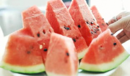 网红吃瓜事件大全集,揭秘网络红人背后的八卦风云